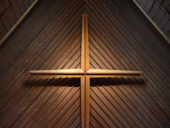 Akcesoria religijne na jubileusz 2025 – co warto zabrać na pielgrzymkę?