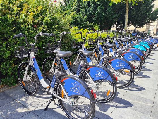 Bydgoski Rower Aglomeracyjny ruszył z elektrykami i 70 stacjami