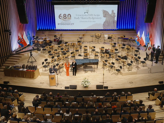 Bydgoszcz świętowała 680. urodziny. Podczas uroczystej sesji wręczono nagrody i stypendia
