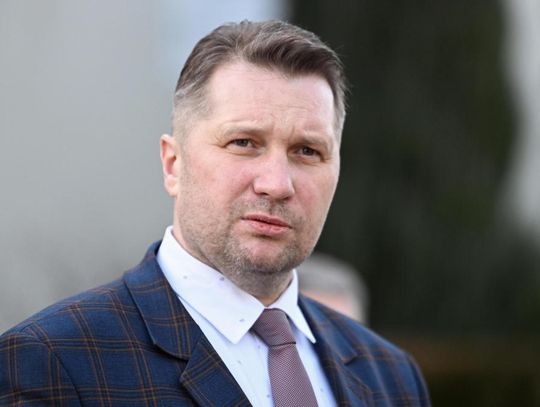 Czarnek: Przytłaczająca większość ukraińskiej młodzieży pozostaje w zdalnym systemie maturalnym