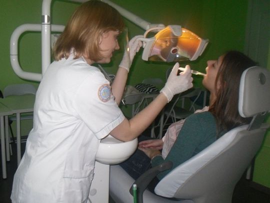 Deregulacja zawodu asystentki stomatologicznej