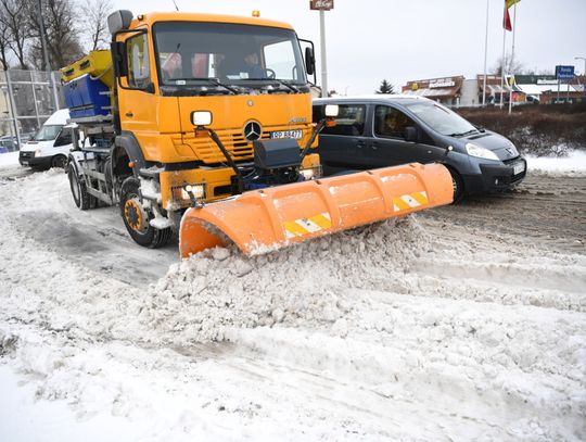 GDDKiA: Na drogach krajowych pracuje ponad 1,5 tys. pojazdów zimowego utrzymania