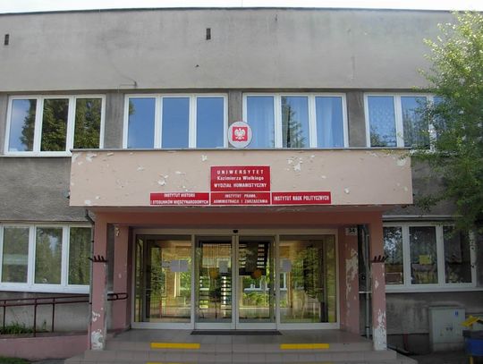 Gmach po uczelni ma trafić do wojska. Bydgoszcz wzmacnia swoją pozycję