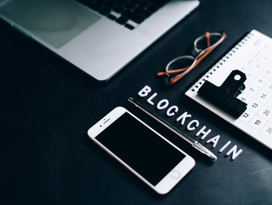 Jak działa technologia blockchain? Gdzie jest wykorzystywana?
