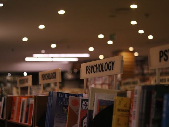 Książki o psychologii - odkryj tajemnice ludzkiego umysłu