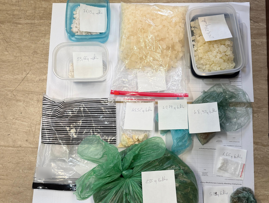 Kujawsko-pomorskie: Blisko 2 kilogramy narkotyków w mieszkaniu. Dwie 28-latki zatrzymane