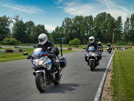 Kujawsko-pomorskie: Motocykliści wracają na drogi - policjanci przypominają o zasadach bezpieczeństwa