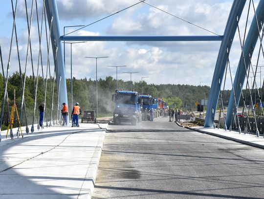 Most im. J. Nowaka –Jeziorańskiego przeszedł próby obciążeniowe