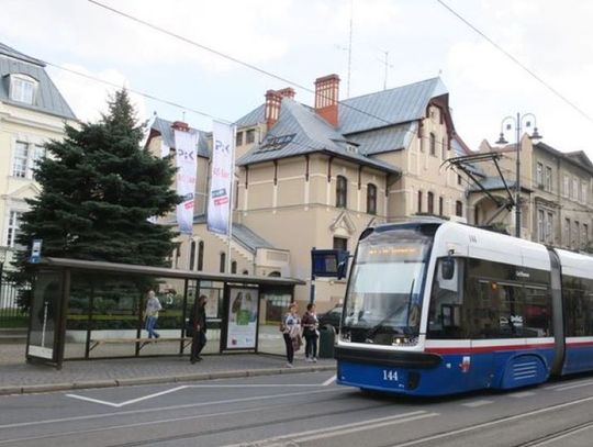 Nastąpiły zmiany w rozkładach jazdy. Oznaczenia tramwajów wysokopodłogowych