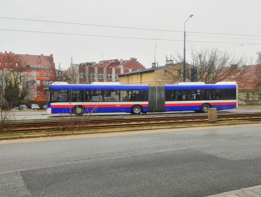 Od dzisiaj zmiany w komunikacji publicznej w związku z przebudową Hutniczej