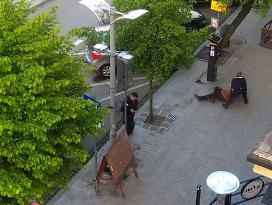 Oddał kilka strzałów w centrum miasta, dlatego trafił do aresztu