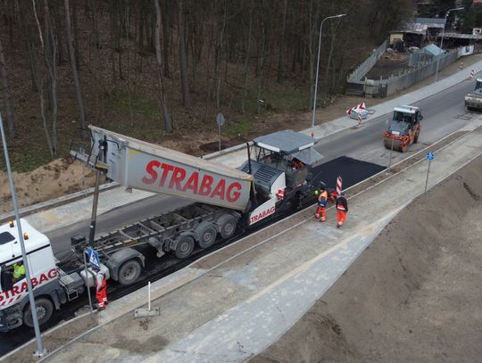 Ostatnie szlify na ulicy Smukalskiej. Tymczasowe zmiany autobusowe