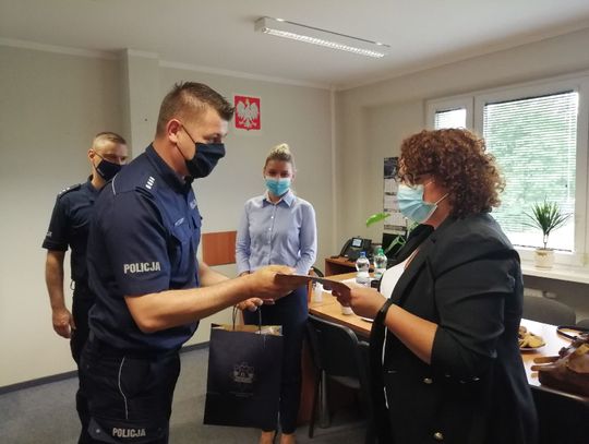 Policja Bydgoszcz: Podziękowania dla pracowników banku za wzorową reakcję na próbę oszustwa