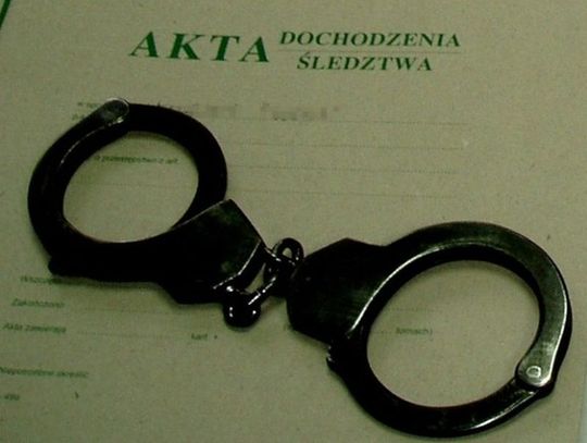 Policjant z bydgoskiego Błonia po służbie, skuteczny jak na służbie – doprowadził do zatrzymania pary złodziei