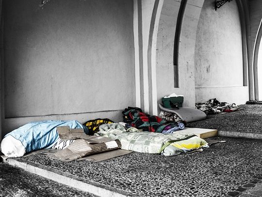 Pomóż bezdomnym z Bydgoszczy przetrwać zimę