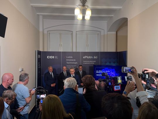 Ponad milion płatności bez kolejek. Cyfrowe opłaty urzędowe stają się standardem