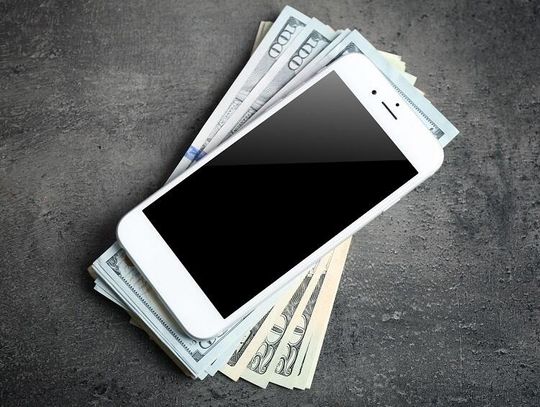 Pożyczki na telefon. W jakiej firmie i czy to się opłaca?