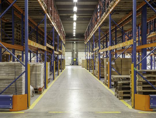 Profesjonalne systemy składowania w Bydgoszczy – jak zoptymalizować logistykę magazynową?