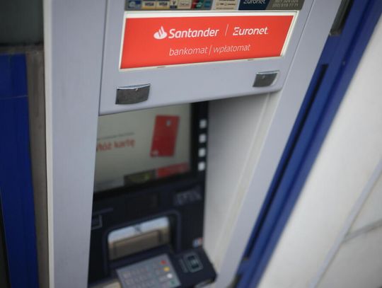 Prokuratura w Bydgoszczy wszczęła śledztwo dot. kradzieży pieniędzy z rachunków w banku Santander