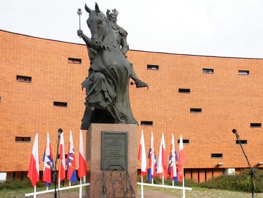 Rada Miasta zadecyduje czy Pomnik Kazimierza Wielkiego trafi na Stary Rynek 