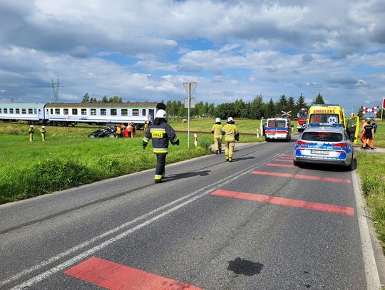 Tragiczny wypadek na przejeździe kolejowym w regionie [FOTO]