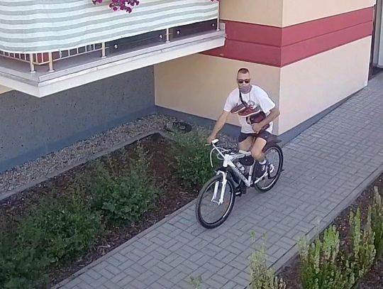 Ukradł rowery z ulicy Wyrzyskiej. Rozpoznajesz go? 