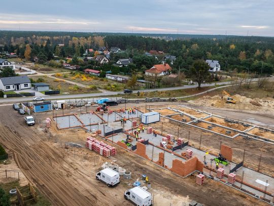 W Koronowie powstaje pierwszy budynek w Polsce murowany przez roboty