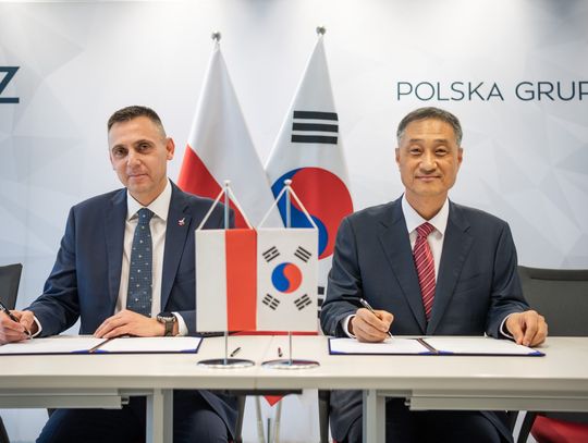 Wojskowe Zakłady Lotnicze Nr 2 w Bydgoszczy podpisały porozumienie w sprawie serwisu samolotów FA-50