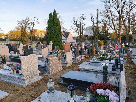 Wszystkich Świętych w Bydgoszczy: Zmiany w ruchu i bezpłatna komunikacja 1 listopada