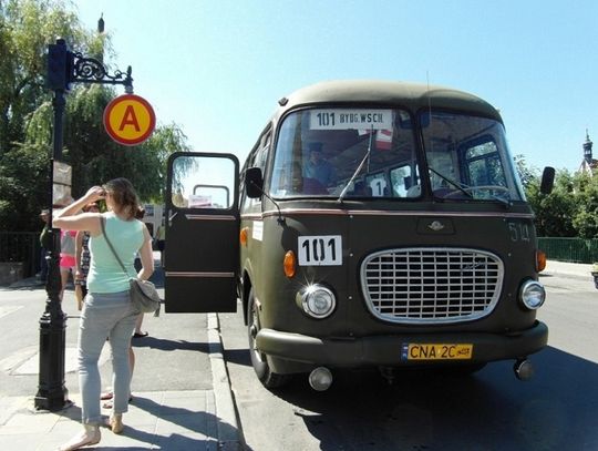 Zabytkowe autobusy wracają na ulice w Bydgoszczy