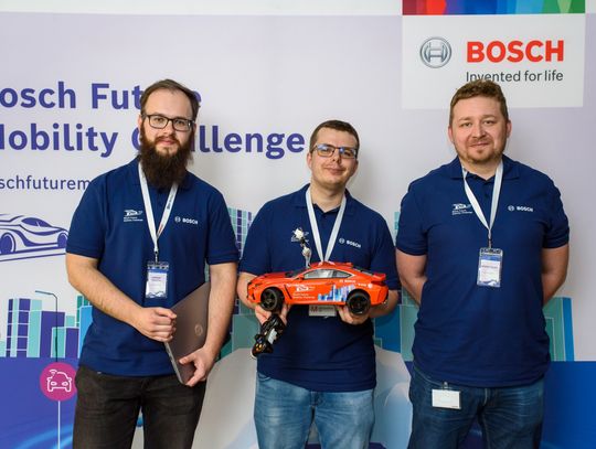 Zespół studentów informatyki UKW w konkursie Boscha trafił do światowej czołówki