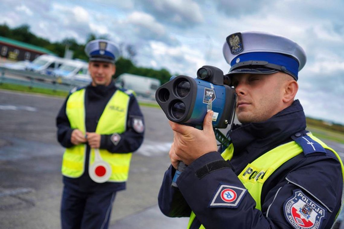 65-latek z regionu przekroczył prędkość i złamał dożywotni zakaz prowadzenia pojazdów