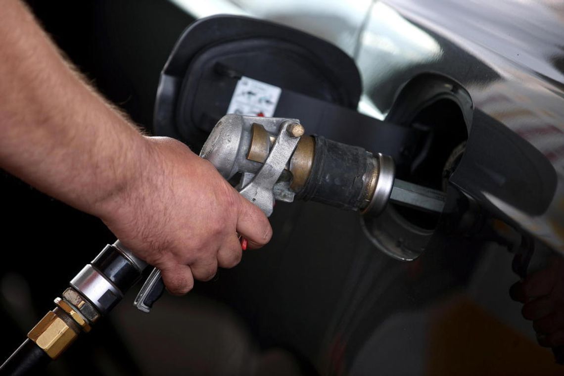 Analitycy: Ceny diesla przekroczą 8 zł, benzyna po ok. 7 zł za litr