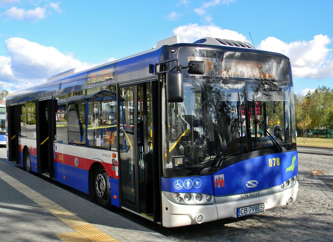 Autobusem lub tramwajem z okazji Mikołajek