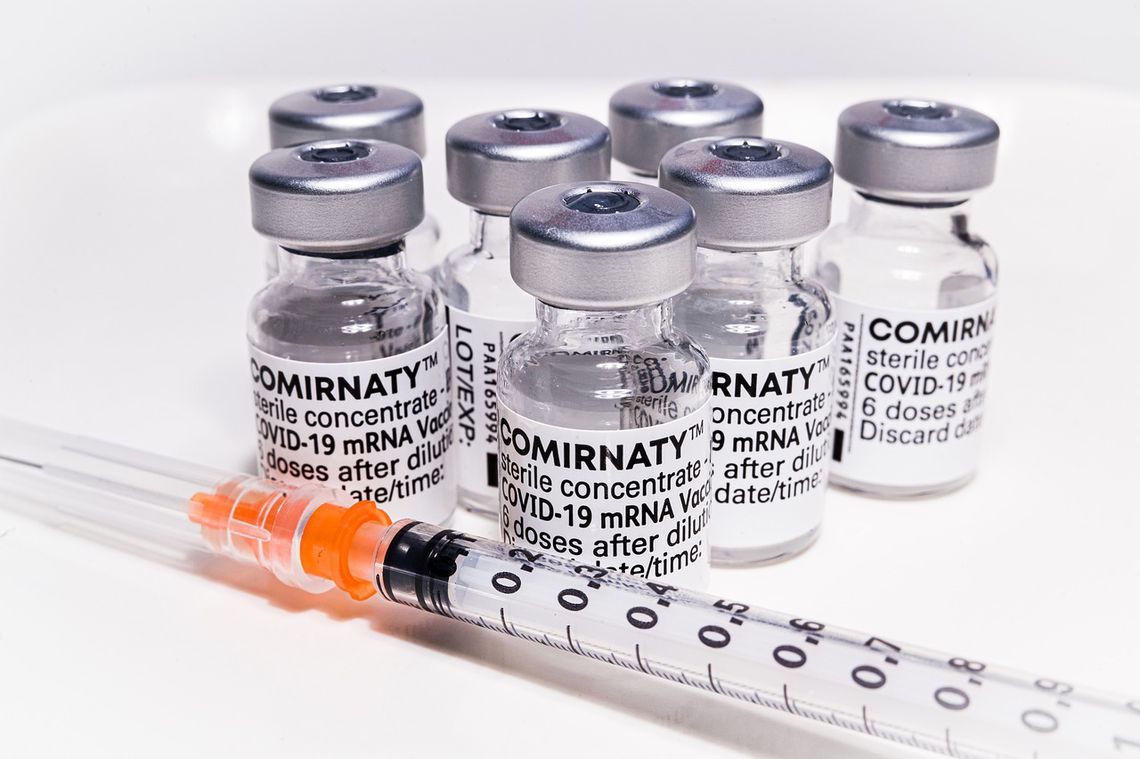 Badanie: Dla młodych, zdrowych osób czwarta dawka szczepionki na COVID-19 ma marginalne znaczenie