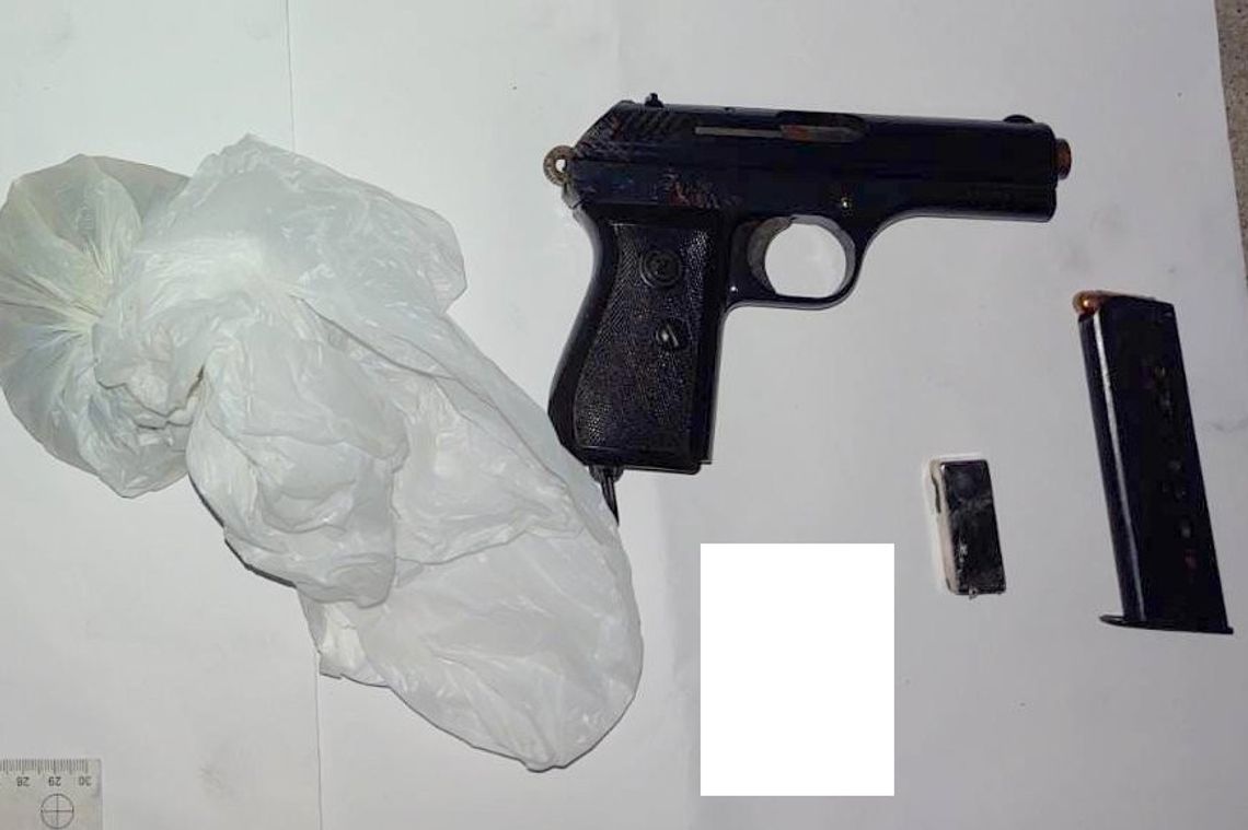 Bydgoscy policjanci i CBŚP zabezpieczyli kokainę oraz broń palną
