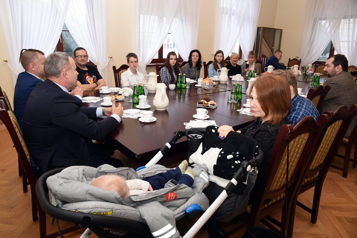 Bydgoscy wolontariusze WOŚP spotkali się prezydentem Rafałem Bruskim 