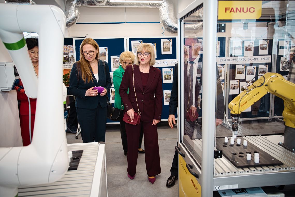 Bydgoszcz otwiera Branżowe Centrum Umiejętności dla przetwórstwa tworzyw sztucznych. Ruszają szkolenia dla młodzieży i dorosłych