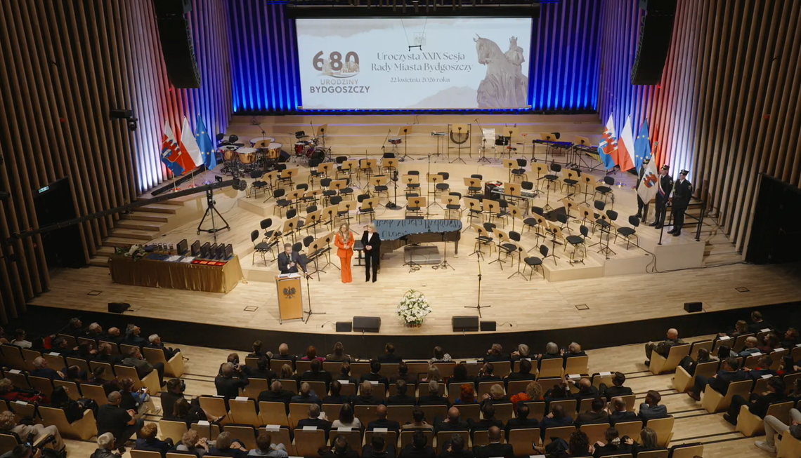 Bydgoszcz świętowała 680. urodziny. Podczas uroczystej sesji wręczono nagrody i stypendia