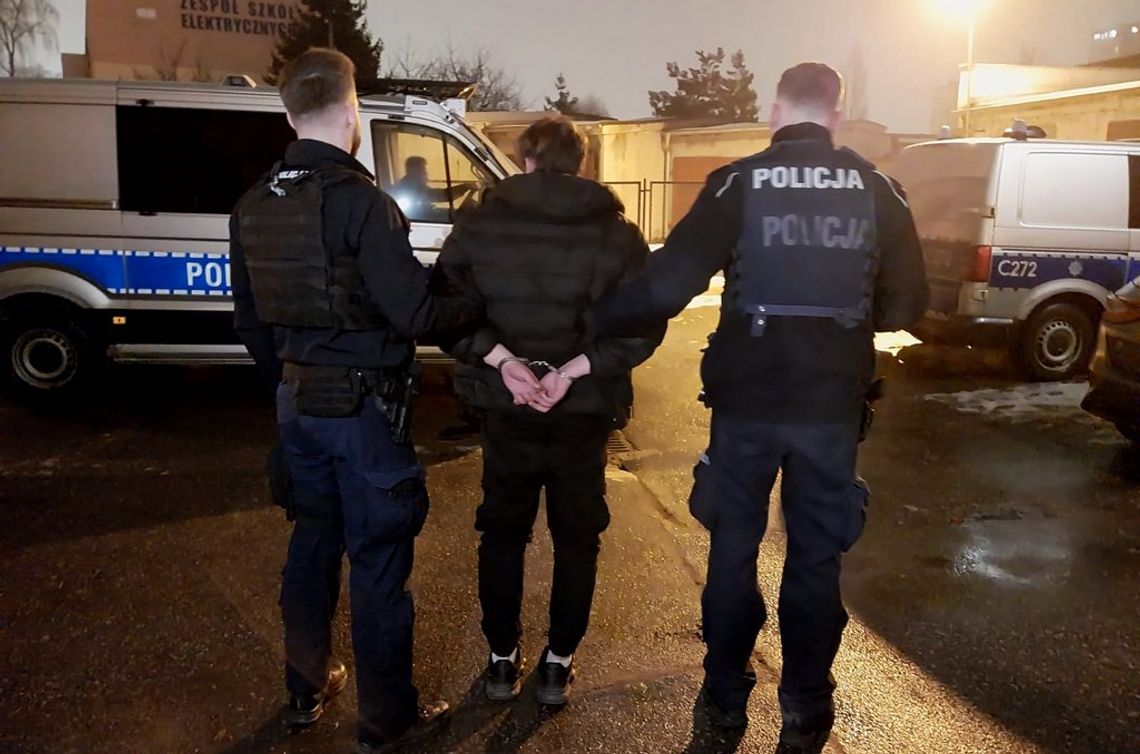 Bydgoszcz: Zatrzymano 31-latka po agresji wobec dwóch kobiet i zniszczeniu sklepu przy Stawowej