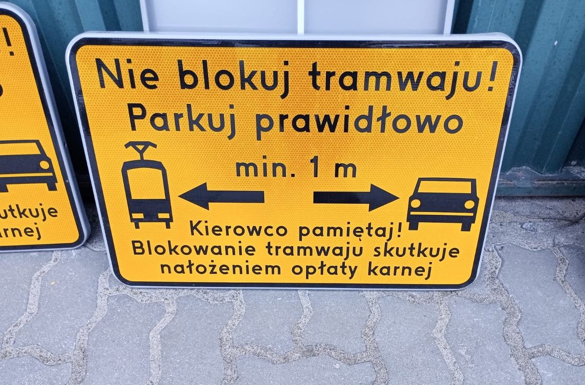 Dodatkowe tablice dotyczące parkowania przy ul. Chodkiewicza