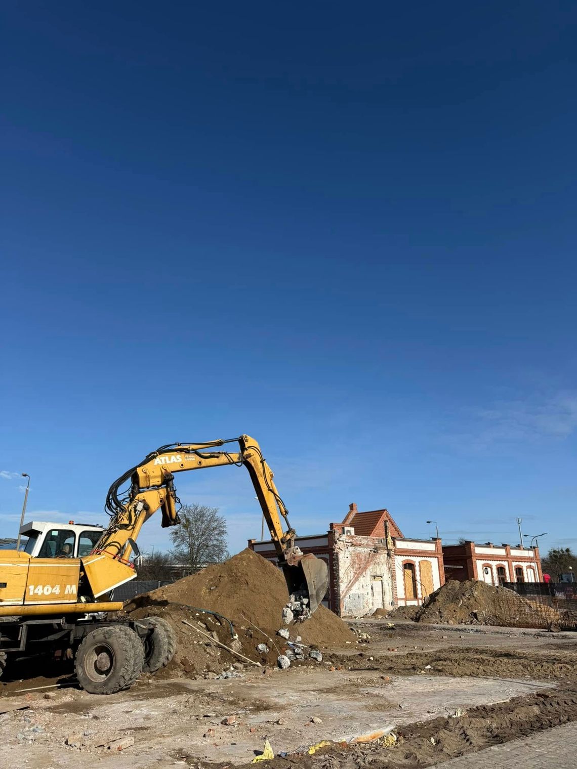 Fabryka Lloyda wraca do życia — ruszyły prace odbudowawcze w Bydgoszczy