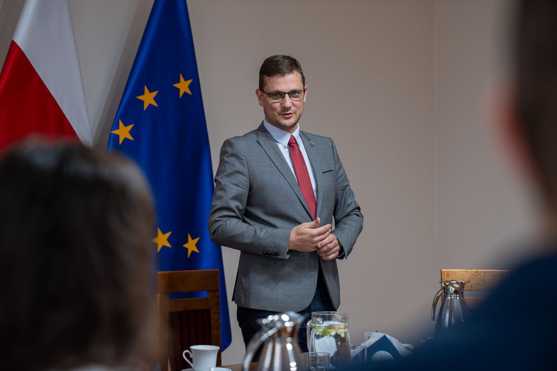 Komitet na rzecz budowy pomnika Armii Krajowej w Bydgoszczy rozpoczął działania. Omówiono kolejne etapy przedsięwzięcia Komitet na rzecz budowy pomnika Armii Krajowej w Bydgoszczy rozpoczął działania. Omówiono kolejne etapy przedsięwzięcia