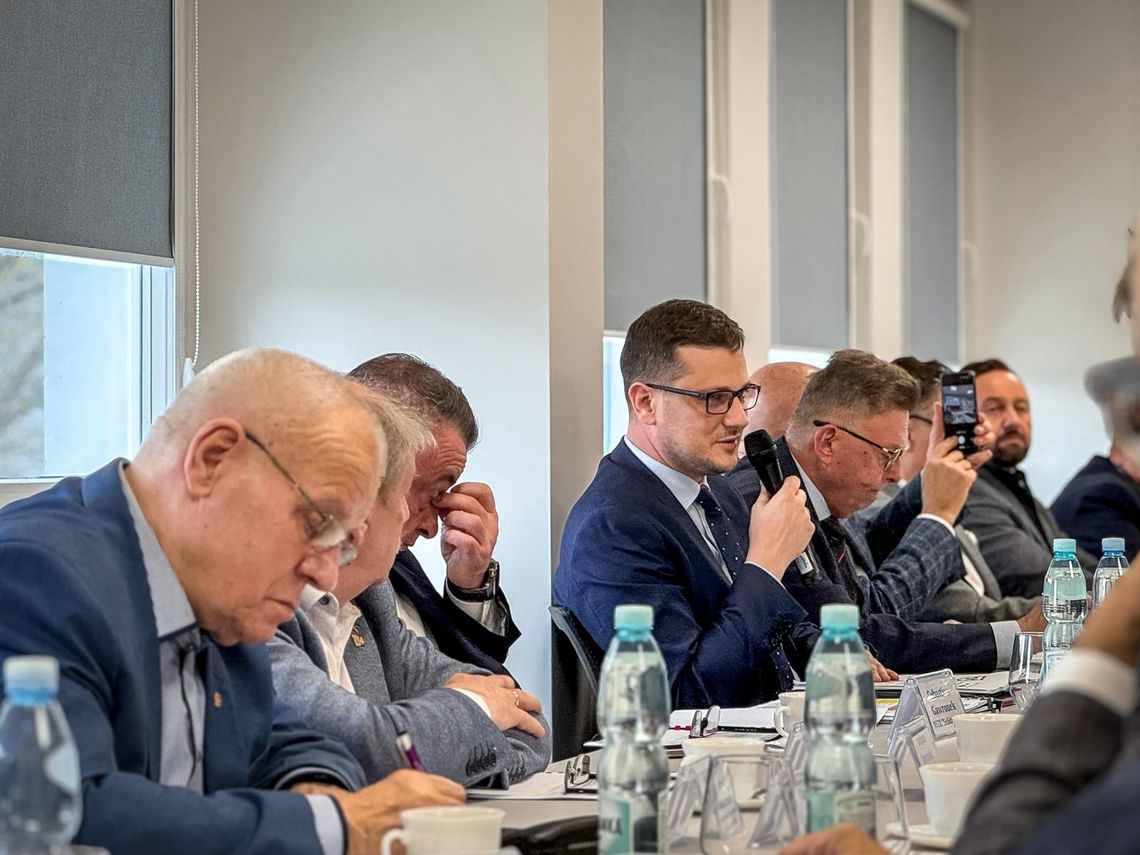 Komunikat po posiedzeniu WRDS w temacie m.in. sytuacji w zakładach IKS Solino Komunikat po posiedzeniu WRDS w temacie m.in. sytuacji w zakładach IKS Solino