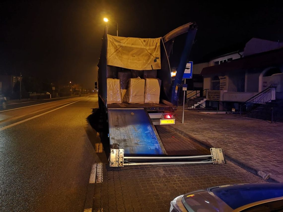 Kujawsko-pomorskie: Nietrzeźwy, "rozprutą" ciężarówką szarżował po drodze