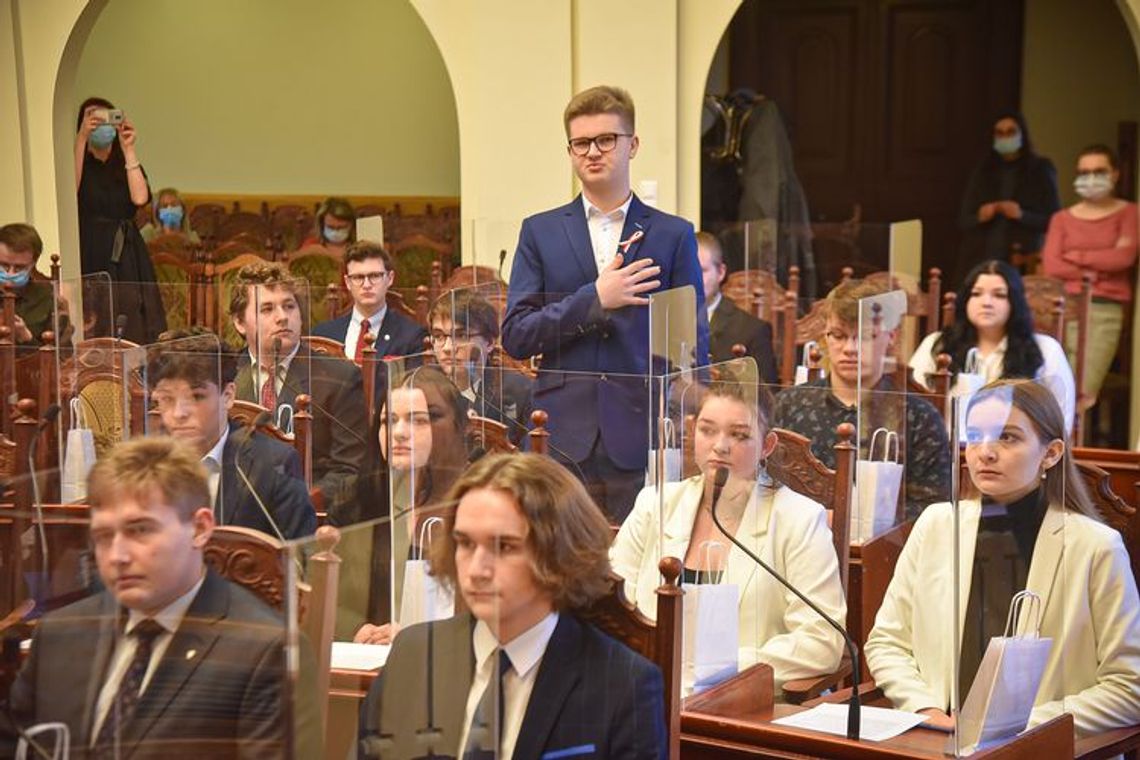 Młodzieżowa Rada Miasta Bydgoszczy rozpoczęła kolejną kadencję 