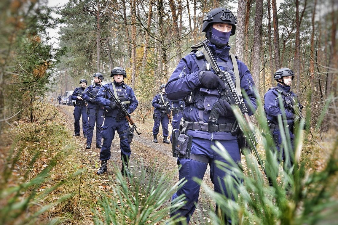 Mundurowi szkolili się na terenie Lasu Gdańskiego [FOTO]