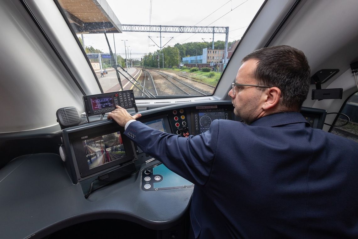 Nowoczesne systemy łączności w naszych pociągach Nowoczesne systemy łączności w naszych pociągach