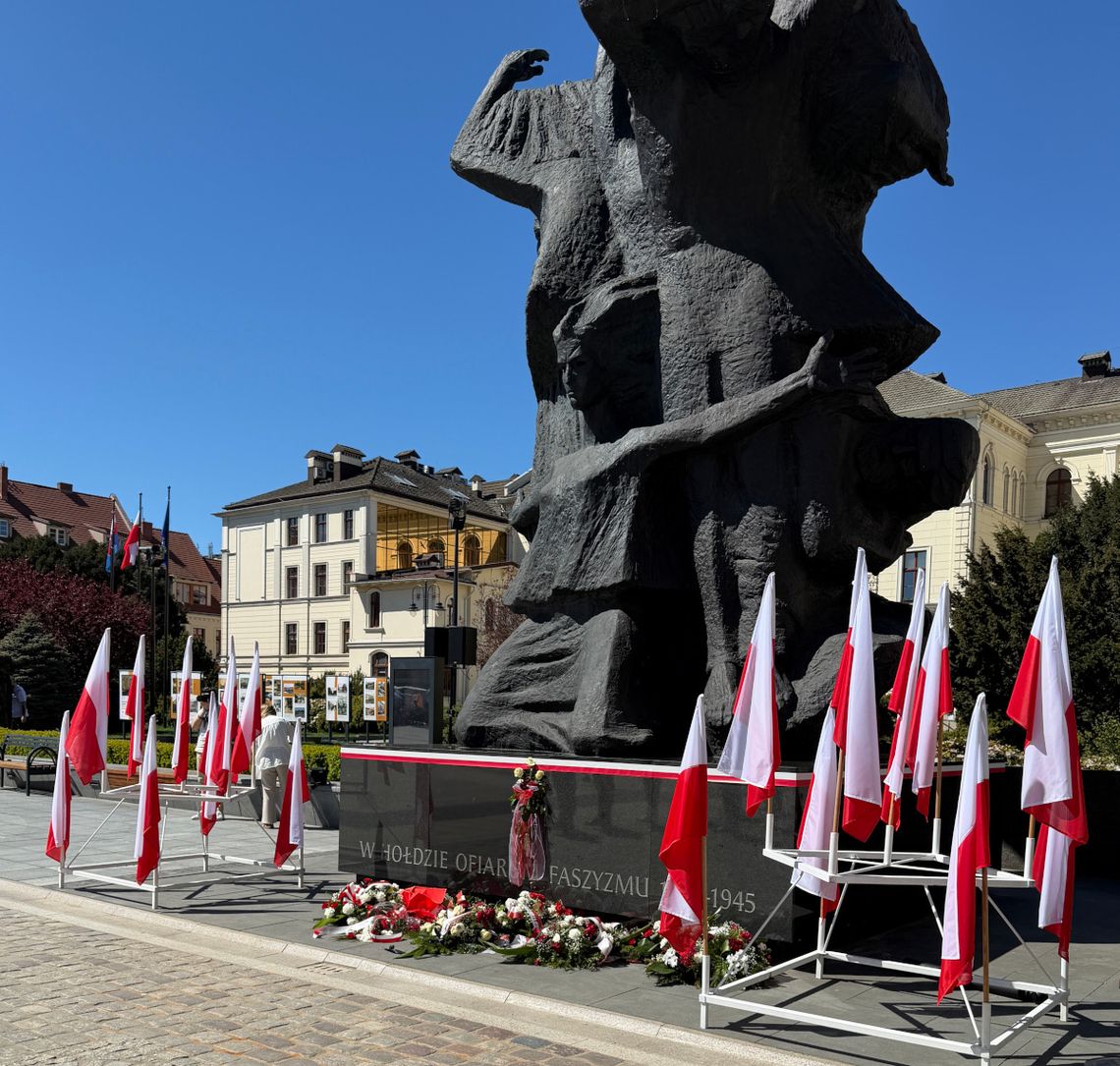 Obchody Dnia Flagi Rzeczypospolitej Polskiej w kujawsko-pomorskiem