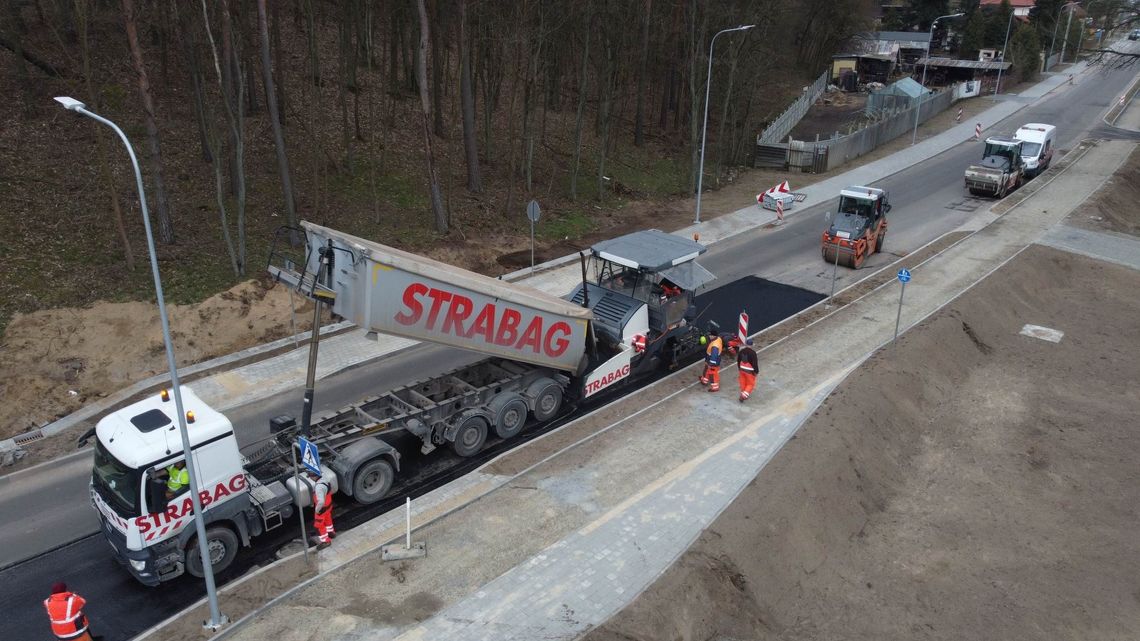 Ostatnie szlify na ulicy Smukalskiej. Tymczasowe zmiany autobusowe